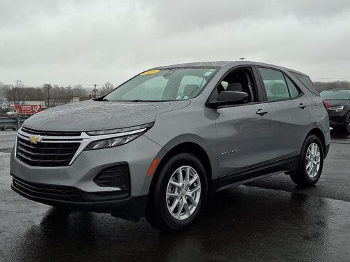 Sterling Gray Metallic 2023 Chevrolet Equinox LS