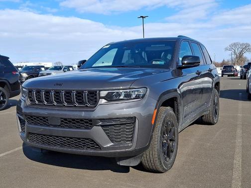 2026 Jeep Grand Cherokee Altitude 4x4