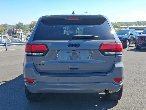2022 Jeep Grand Cherokee WK Laredo
