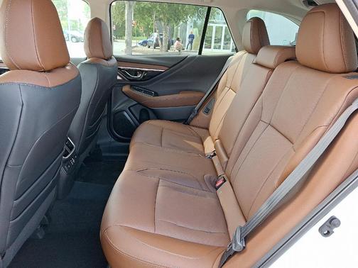 2025 Subaru Outback Touring XT