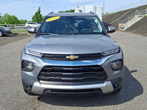 Sterling Gray Metallic 2023 Chevrolet Trailblazer LT