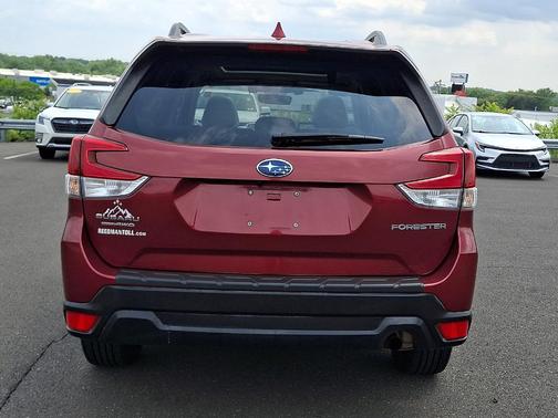 Crimson Red Pearl 2019 Subaru Forester Premium