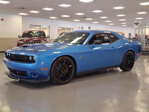 2016 Dodge Challenger R/T Scat Pack