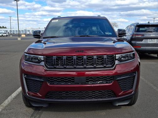Velvet Red Pearlcoat 2026 Jeep Grand Cherokee Altitude 4x4