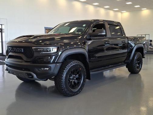 Diamond Black Crystal Pearlcoat 2023 RAM 1500 TRX