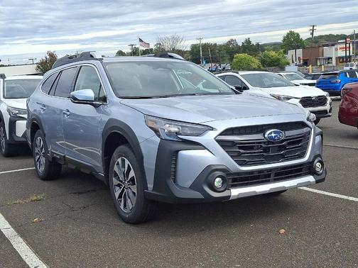 2025 Subaru Outback Touring