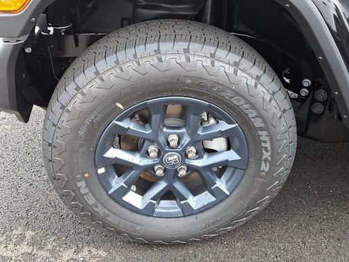Black Clearcoat 2026 Jeep Wrangler 85th Anniversary