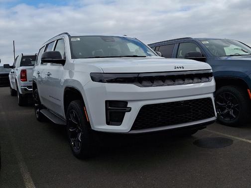 Bright White Clearcoat 2026 Jeep Grand Wagoneer LIMITED ALTITUDE SUV