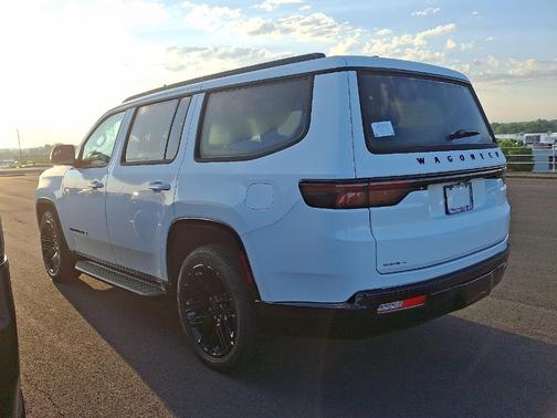 2025 Jeep Wagoneer Series II