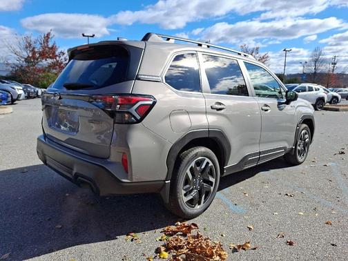 2025 Subaru Forester Hybrid Premium