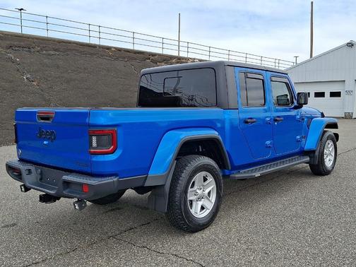 2020 Jeep Gladiator Sport