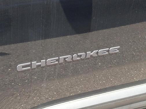 Diamond Black 2026 Jeep Cherokee LAREDO/LIMITED