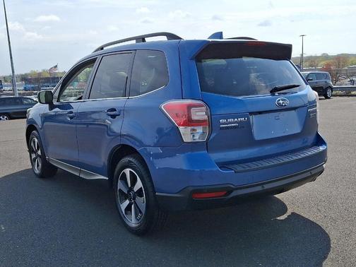 Quartz Blue Pearl 2018 Subaru Forester 2.5i Limited