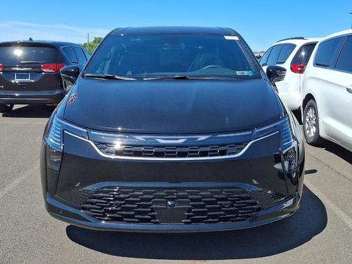 Diamond Black 2027 Chrysler Pacifica SELECT