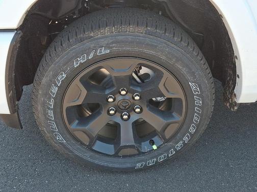 Bright White Clearcoat 2026 RAM 1500 Big Horn/Lone Star