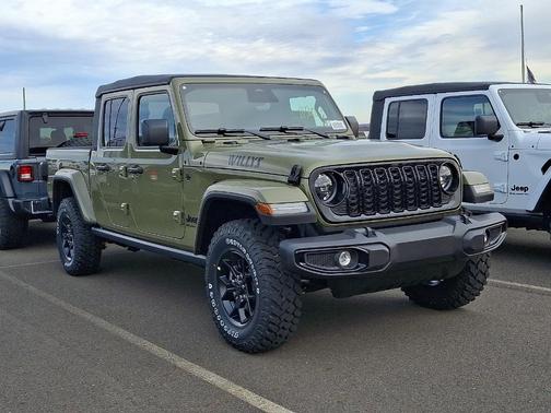 2026 Jeep Gladiator Sport