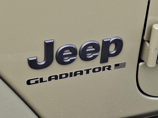 2026 Jeep Gladiator Sport