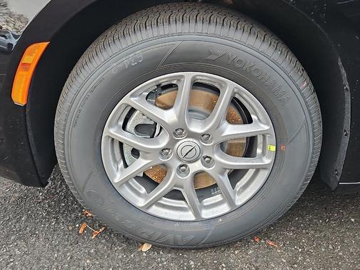 2026 Chrysler Voyager LX