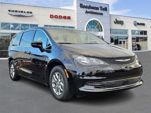 2026 Chrysler Voyager LX