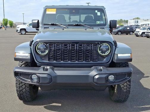 2024 Jeep Gladiator Sport