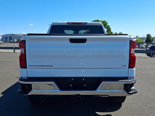 Summit White 2023 Chevrolet Silverado 1500 LT