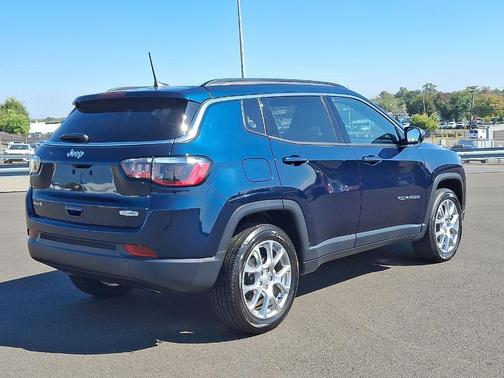 2024 Jeep Compass Latitude Lux