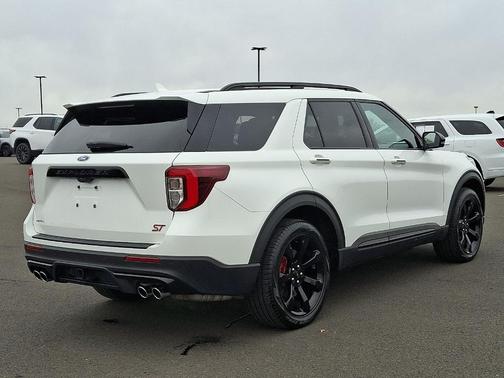 2024 Ford Explorer ST