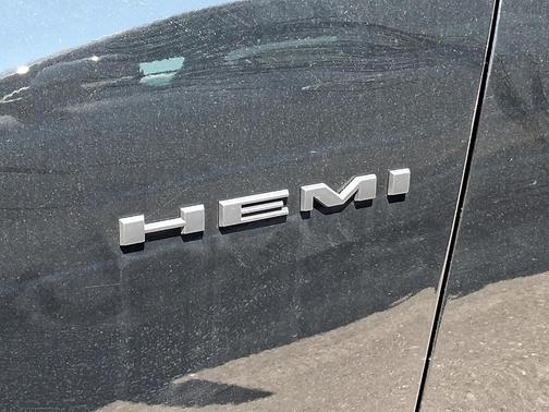 DB Black Clearcoat 2026 Dodge Durango GT Plus HEMI V8