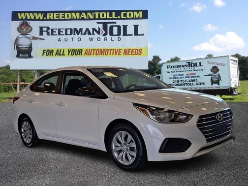 Frost White Pearl 2021 Hyundai Accent SE