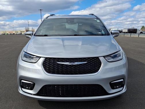 2024 Chrysler Pacifica Pinnacle