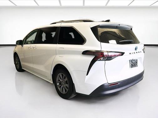 Ice 2024 Toyota Sienna LE