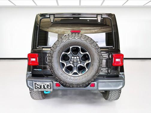 Black Clearcoat 2022 Jeep Wrangler Unlimited 4xe Rubicon