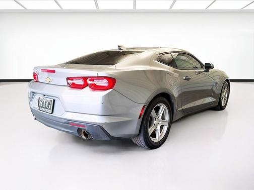 Sharkskin Metallic 2023 Chevrolet Camaro 1LT
