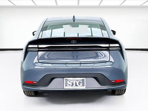 2025 Toyota Prius Plug-In Hybrid XSE Premium