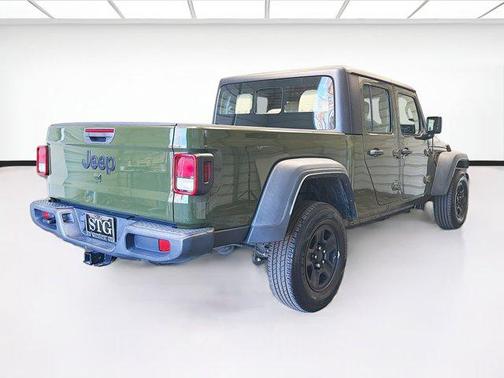 2023 Jeep Gladiator Sport