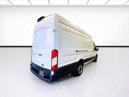 2022 Ford Transit-250 Base
