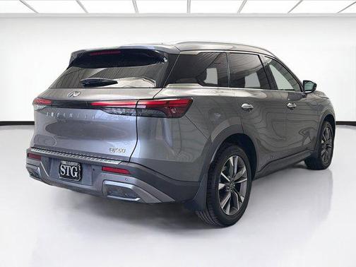 2022 INFINITI QX60 Luxe
