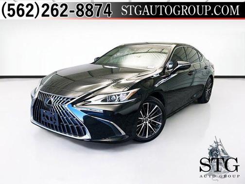 2023 Lexus ES 300h Base
