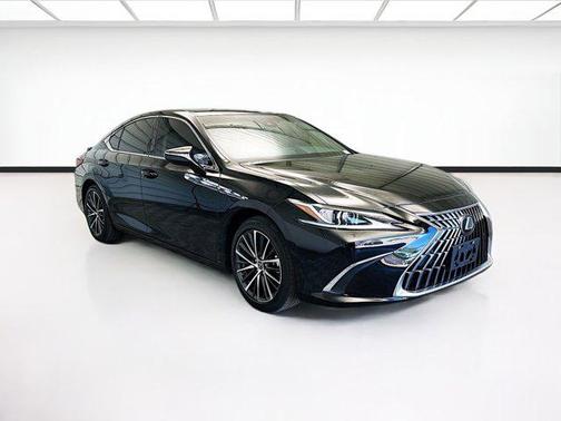 2023 Lexus ES 300h Base