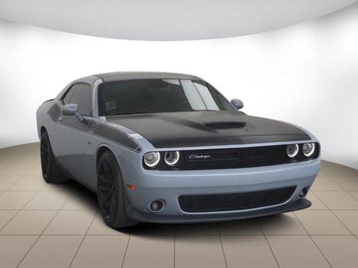 Photo 4 of 32 of 2021 Dodge Challenger R/T Scat Pack