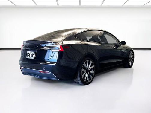 2024 Tesla Model 3 Standard Range