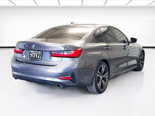 2022 BMW 330 330i