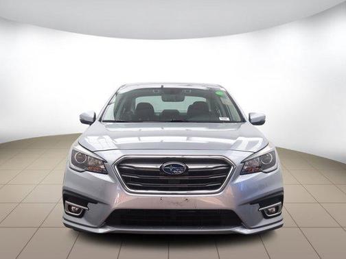 Photo 2 of 29 of 2019 Subaru Legacy 2.5i Premium