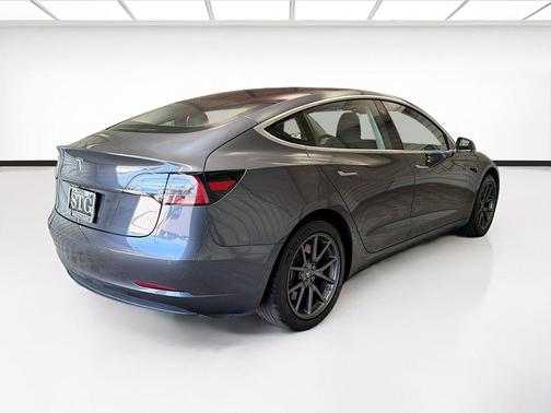 Silver Metallic 2018 Tesla Model 3 Long Range