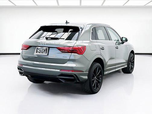 2022 Audi Q3 45 S line Premium