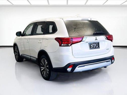 2019 Mitsubishi Outlander ES