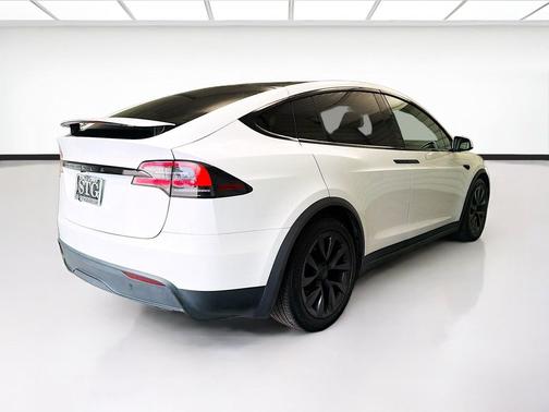 Pearl White Multi-Coat 2023 Tesla Model X Standard Range