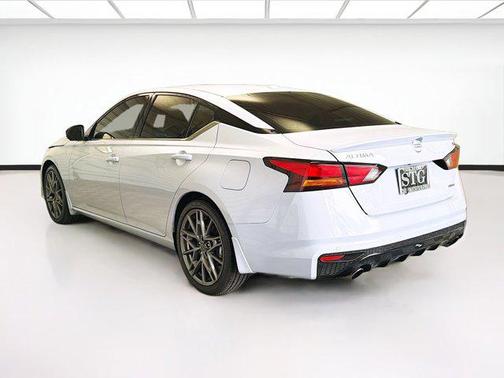 2024 Nissan Altima SR VC-Turbo FWD