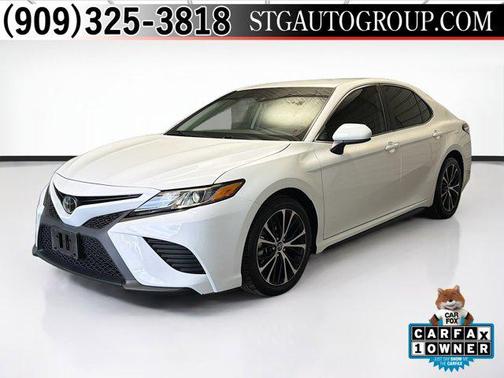 2020 Toyota Camry SE