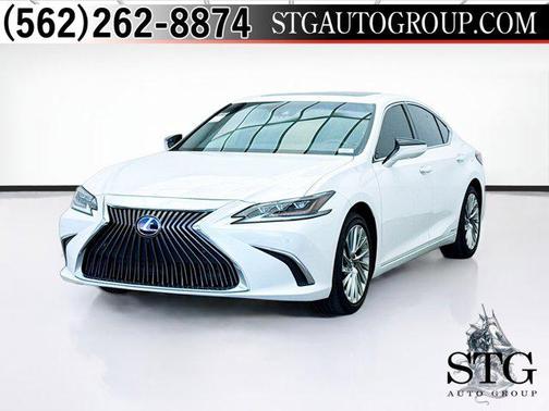 2021 Lexus ES 300h Luxury